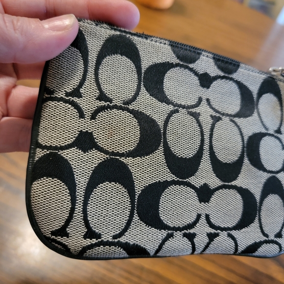 Authentic Coach Black & Grey Wristlet - Picture 3 of 10